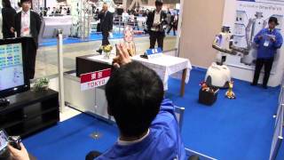 [IREX 2011] Yaskawa SmartPal 7 with Kinect