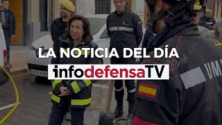 Robles visita a los militares que trabajan tras la DANA en Valencia