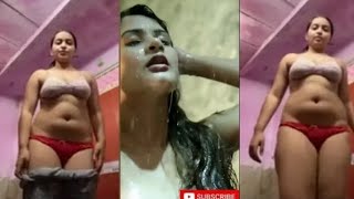 Beautiful Hot Girl. Desi boudi bath. Boudi bath. Desi girl dress change. Desi bhabhi Bhat.