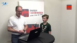 Vincent Wiersma in gesprek met kinderburgermeester Levi