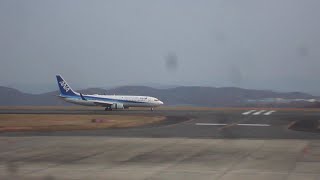 ANA　ボーイング737-881　JA78AN　　NH380　札幌（新千歳）→ 岡山　　2024/12/03　火曜日撮影　【撮影場所】岡山桃太郎空港　西送迎デッキ