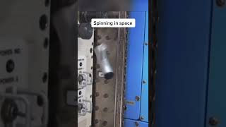 🛰️ Spinning objects in space have a strange instability called the Dzhanibekov effects filmed in ISS