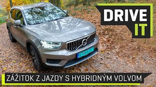 Volvo XC40 T5 Hybrid: Švédsky luxus s elektrinou v génoch