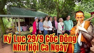 Chiều ngày 29 tháng 9, Cốc Thầy Minh Tuệ vẫn tấp nập đón những đoàn khách ở xa đến Cốc