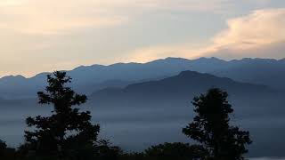 苗栗民宿推薦｜菊園客家庄｜一泊二樂三食｜鍾鼎山林｜苗栗雲海景觀咖啡廳｜神農薑麻｜老薑蒸足浴