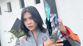 お姉ちゃんがウルトラマンデッカーに変身して!!!!