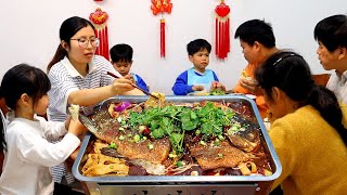 買3斤草魚做麻辣烤魚，搭配潤餅菜簡單吃一頓，香辣過癮真解饞！