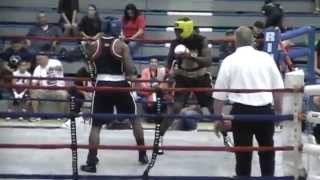 2014.10.18 13 Eduardo Barr (Aleman Fresno) vs Michael Whatley (Refuse to Lose) 17-40 201