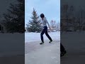 exercising outdoors in cold weather《时间你慢些走》