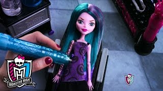 Create-A-Monster COLOR ME CREEPY Design Chamber | Monster High