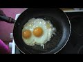 Как готовить яичницу глазунью очень просто how to cook fried eggs is very simple