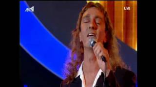 Συγκλονιστική η ερμηνεία του Μπέκε ως Michael Bolton