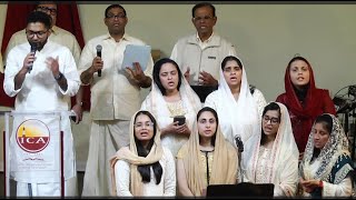 ICA Choir Singing krooshum eduthini njan en  ക്രൂശുമെടുത്തിനി ഞാനെൻ യേശുവെ Mission Night Song 1