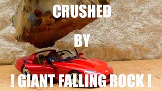 Scale 1/18 Dodge Viper RT CRUSHED by Giant Falling Rock - Super Slow Motion