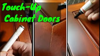 How to Touch Up Cabinet Doors