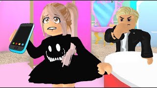 She Used A Love Potion On The Schools Prince Roblox Royale