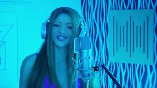 Shakira le canta a Piqué y Clara Chía