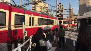 品川駅〜北品川駅間の、八ツ山橋からの京急の様子（子供が喜ぶ！）