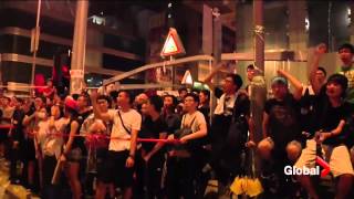 Hong Kong students defy government demands disperse, clash with anti-occupy protesters