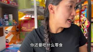 电瓶车骑上海拔5130米的东达山，网友说请货车拉上去的，是真的吗