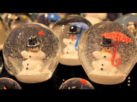 Where did the snow globe originate?