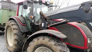 Transport Du Fumier Avec Valtra T151