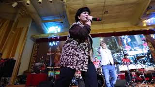 Falguni Pathak live garba Atlanta 2018 Chudi jo khanki