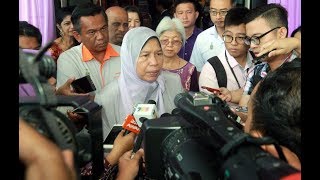 Kerajaan negeri, penyewa PPR Taman Manggis perlu bincang - Zuraida