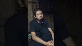 Gus Samsudin sedih , mengingat keadaan rumah waktu masih kecil