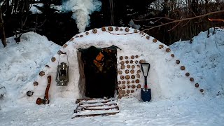 3 Days Solo Winter Bushcraft Camping; Deep Snow Primitive Survival Shelters - Off Grid Cooking
