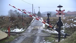 Spoorwegovergang Velký Valtinov (CZ) // Railroad crossing // Železniční přejezd