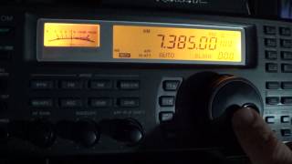 Scanning 41 meter international shortwave band with comments