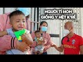 HÔM NAY THÉP BẤT NGỜ GẶP NGƯỜI TÍ HON GIỐNG Y NHƯ K'RỂ | TRAO TẶNG 2.000 LA MỸ CHO THÔN THÁI GIAO