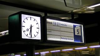 Oude NS CTA op station Schiphol