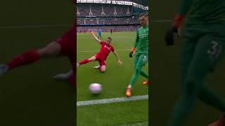 Ederson almost own goal against Liverpool 2 v 2 Manchester City with Diogo Jota cashing him