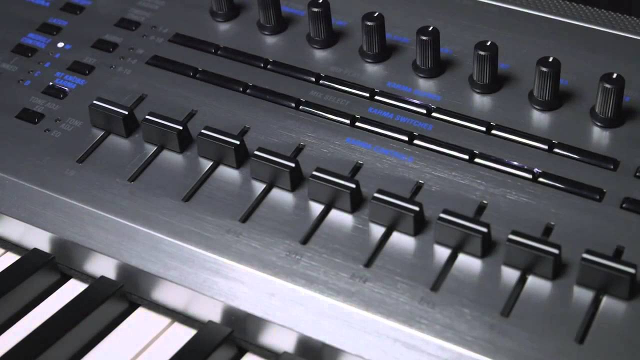 KORG Kronos 2 Platinum - Synthétiseur - YouTube