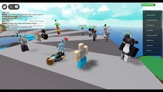 BRO WHO'S HCAKING ON roblox