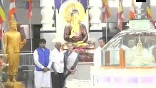 Nagpur Sonia, Rahul pay tribute to Ambedkar at Deekshabhoomi