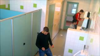 Harlem Shake Tiel toilet