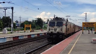 Vaigai SF express thrashes Katangulathur at full speed | Indian Railways