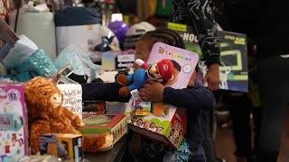 Last-minute community support helps Colonial Heights nonprofit save Christmas for dozens of families