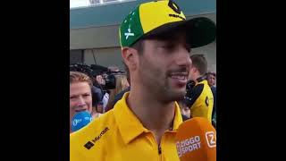 Daniel Ricciardo Insults a Reporter 😂