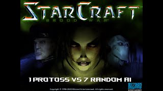 Starcraft: Brood War - 1 Protoss vs 7 random AI on Big Game Hunters