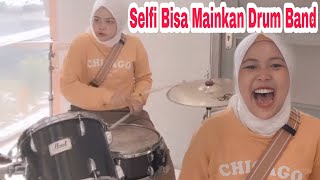 Download Lagu Keren Banget Selfi Lida Main Drum Band Cocok Bange... MP3 Gratis