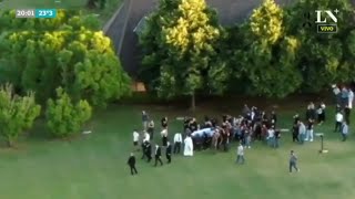 Último adiós: Diego Maradona fue enterrado junto a sus padres en una ceremonia íntima