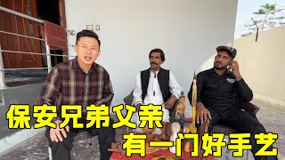 巴铁保安兄弟的父亲是个手艺人，来这个城市讨生活，我们看看他之前的作品，【鸡哥在中东】