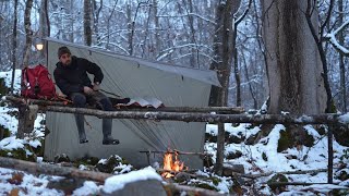 SOLO Two Days Winter Bushcraft Camp - Building a Raised Shelter in Snowfall