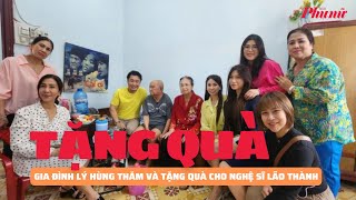 Gia đình Lý Hùng, Lý Hương thăm và tặng quà cho các nghệ sĩ lão thành | Báo Phụ Nữ