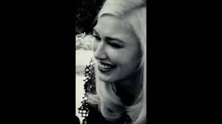 Blake Shelton - Nobody But You (Duet w/ Gwen Stefani) (Vertical Video)