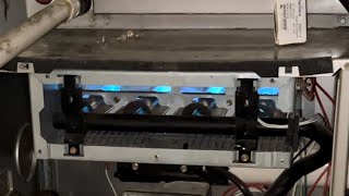 Carrier Fault Code 32. Don’t blame the pressure switch for doing its job.